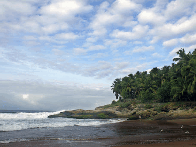 azhimala-beach-kerala-trivandrum