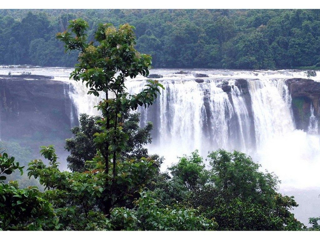 athirapally-waterfalls-kerala
