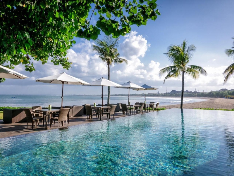 Relaxing-resort-view-in-Kuta-Bali