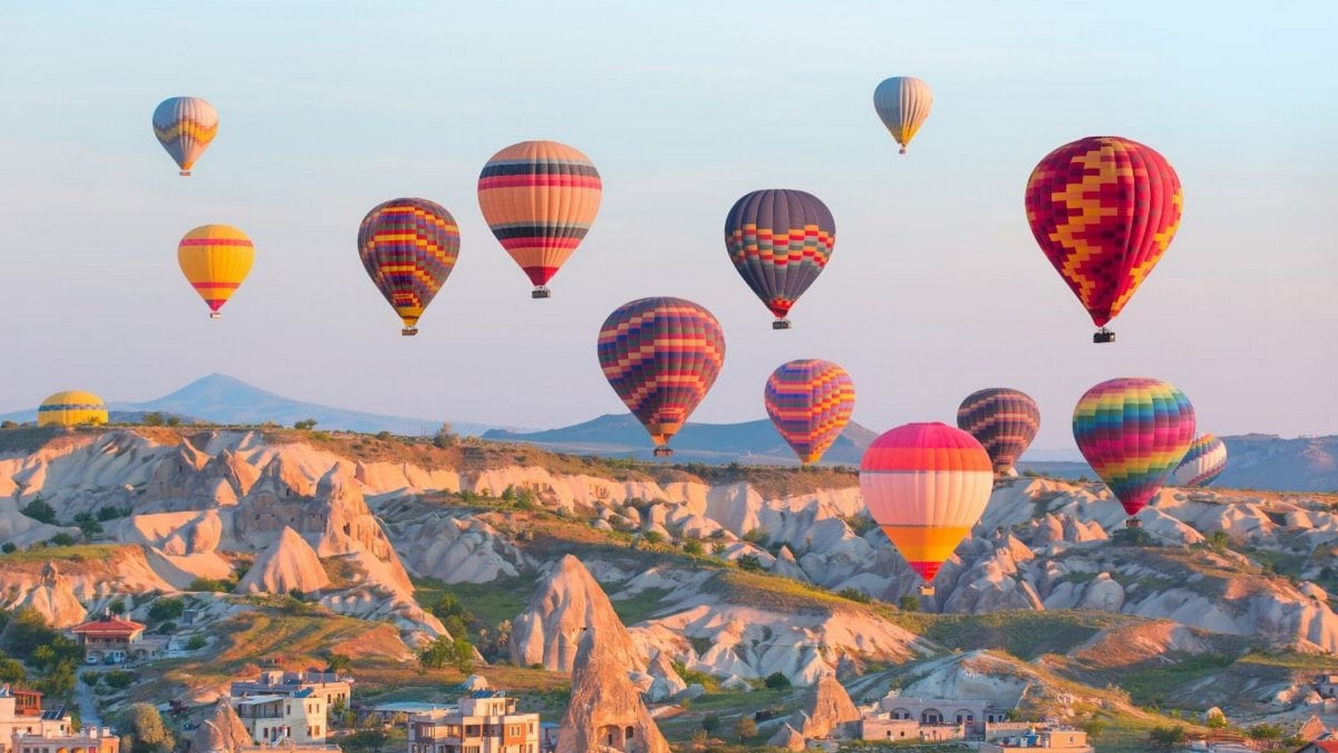 Hot-Air-Balloon-Tour-in-Cappadocia