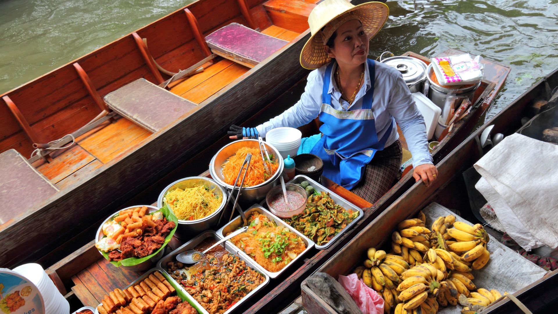 Damnoen-saduak-floating-market.