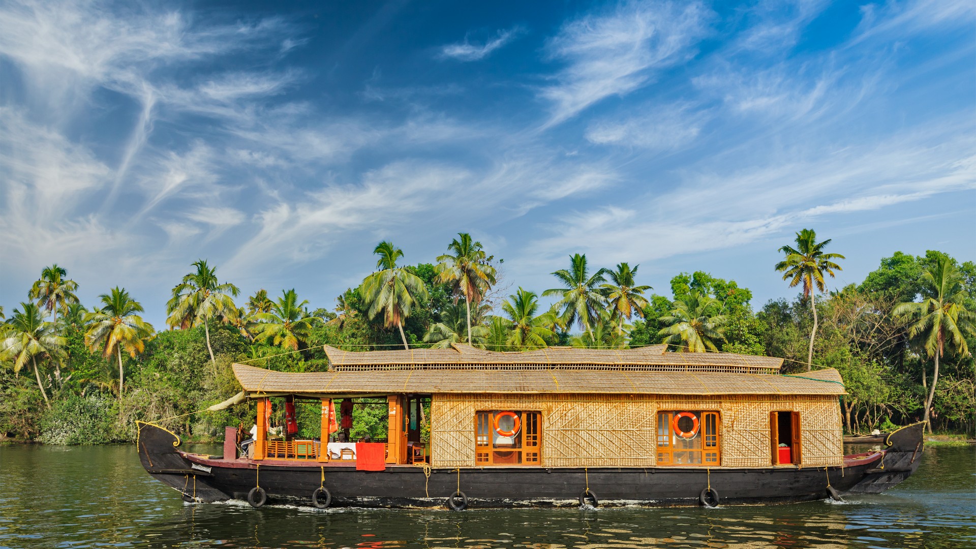kerala backwaters tour packages