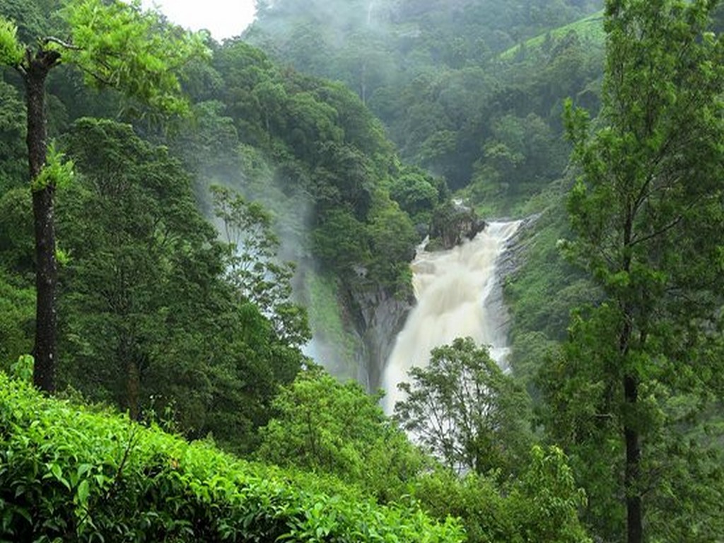 attukad-waterfalls