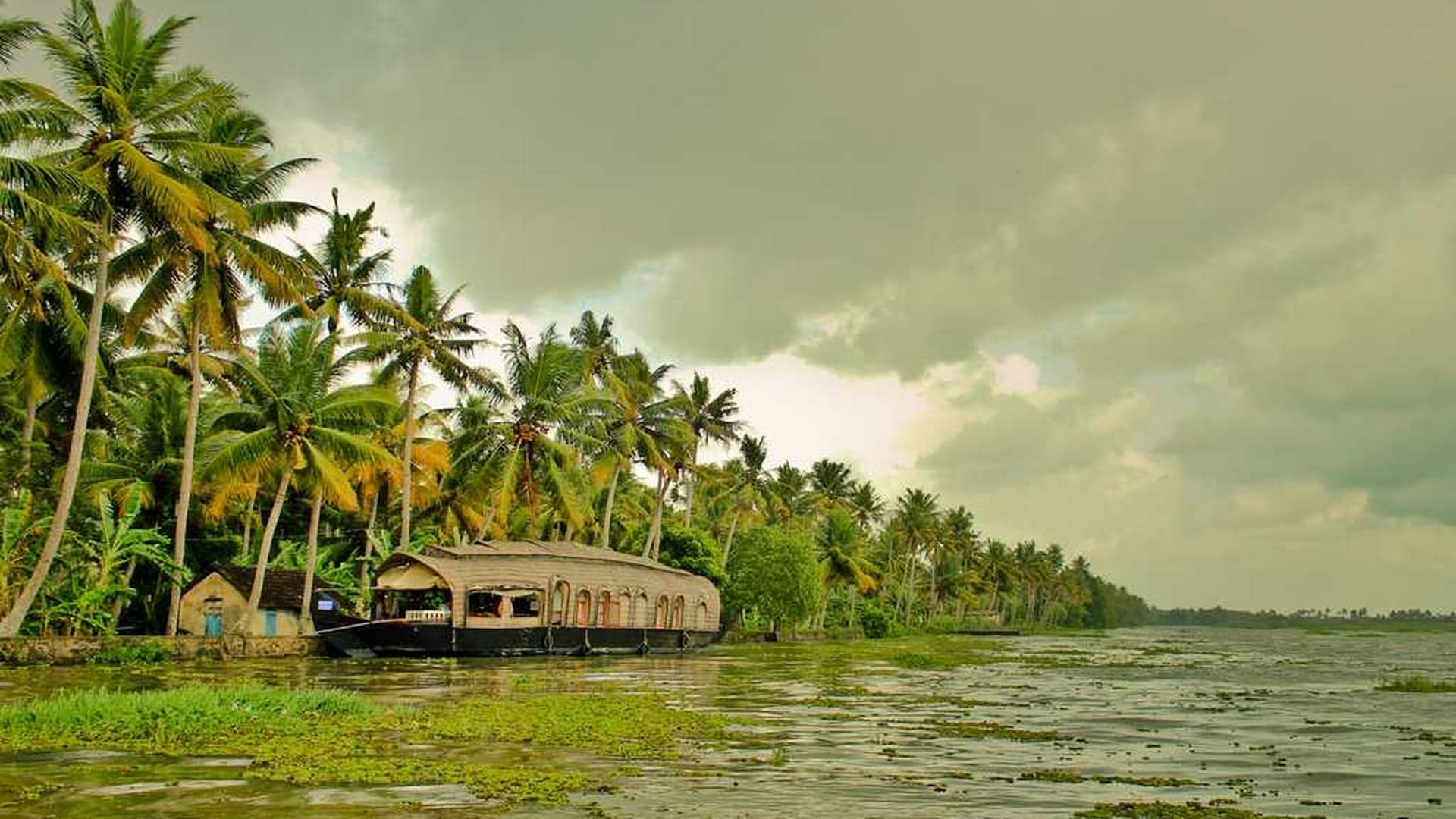 Best Backwaters in Kerala