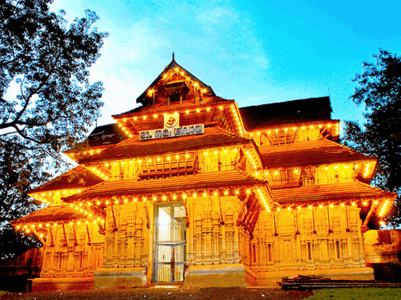 Top 17 Famous Temples in Kerala