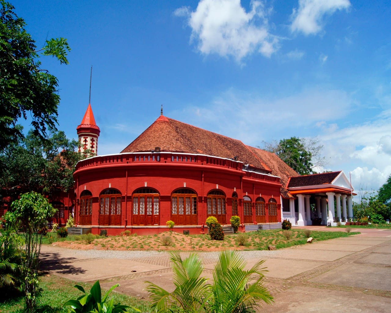 Kanakakkunnu Palace-The Best Colonial Palace In Kerala – Iris Holidays