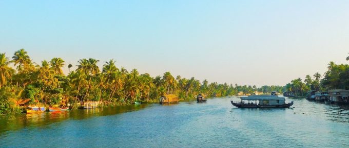 places to visit in Kumarakom backwaters cover image