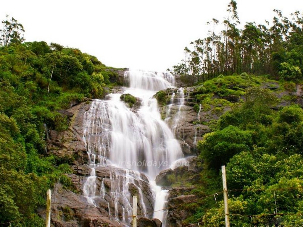 chinnakanal-waterfalls