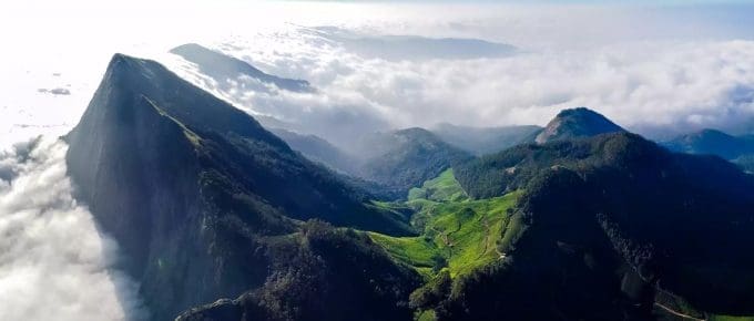 kolukkumalai-munnar-trekking