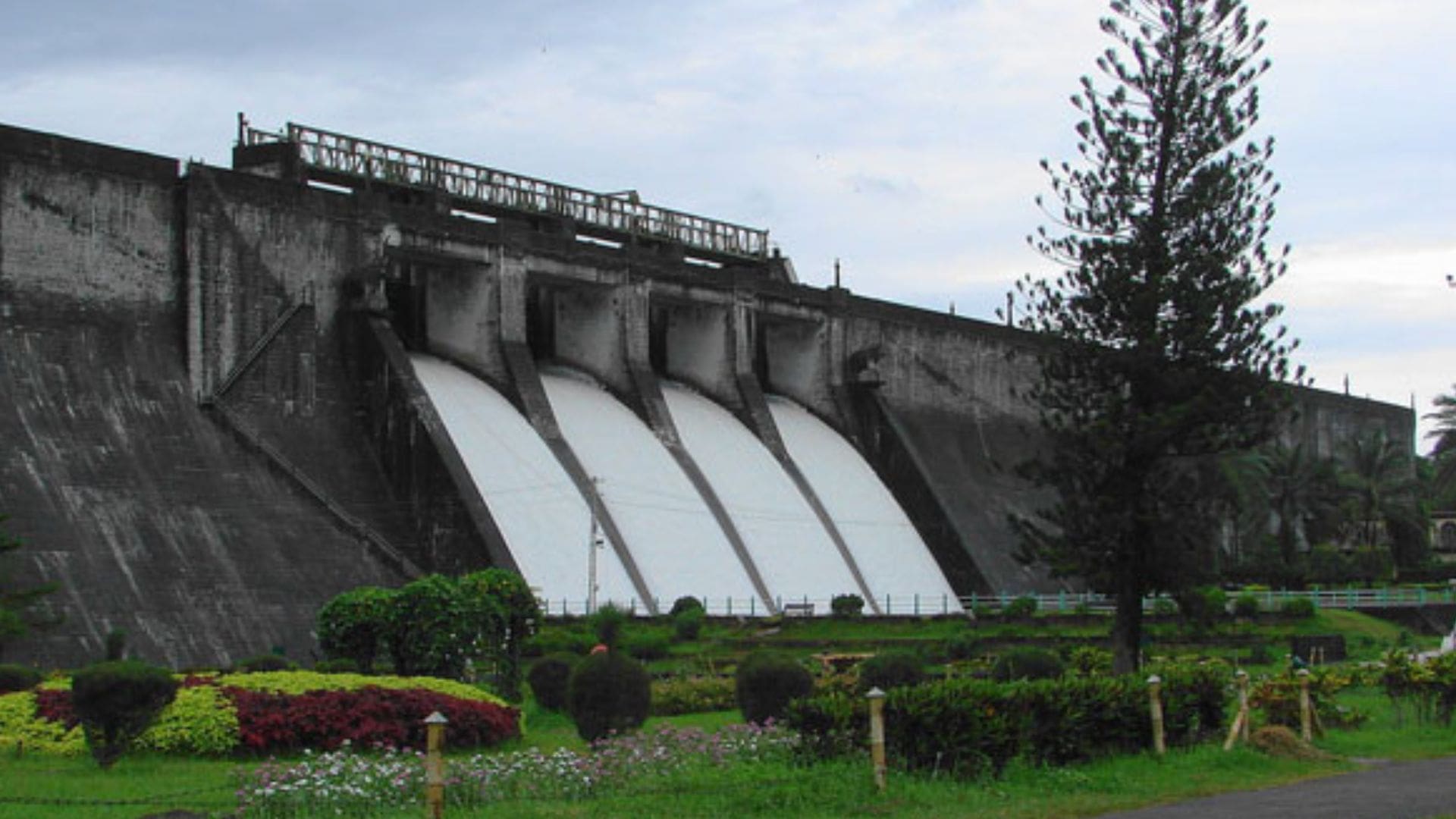 malampuzha-dam