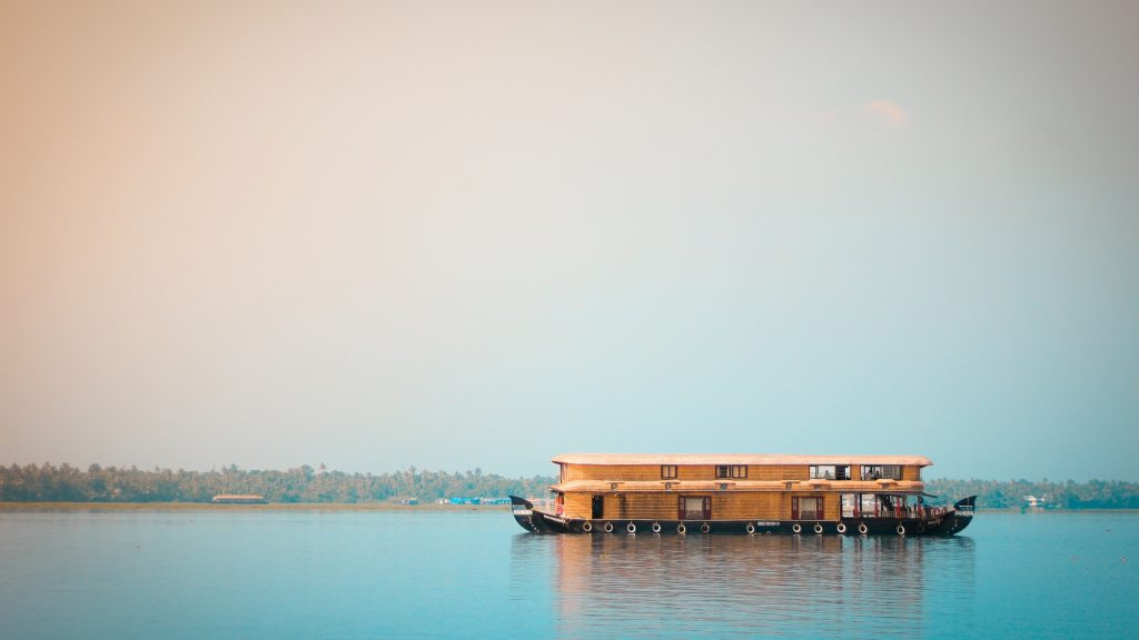 alleppey-backwaters-houseboat