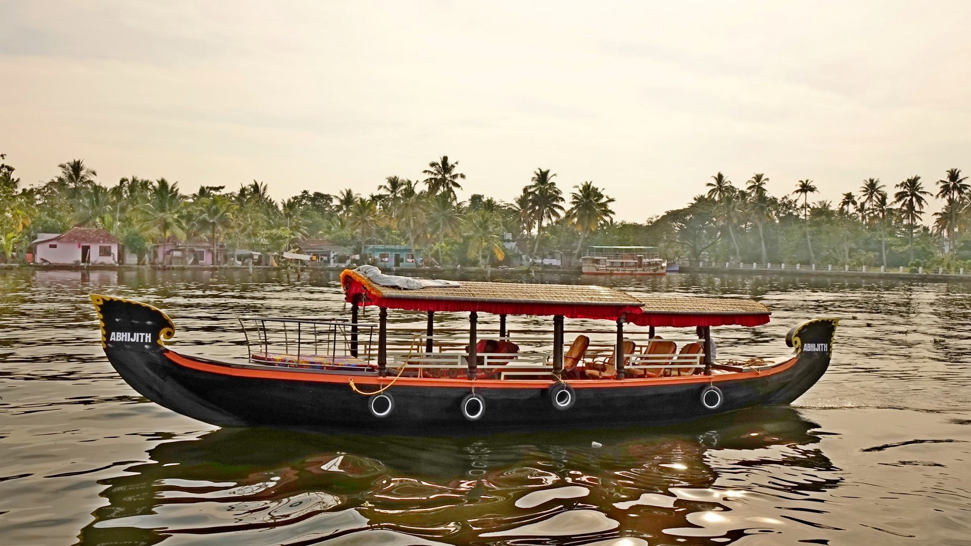Shikara Boat in Alleppey-Pricing, Time, Cruise Options and Routes