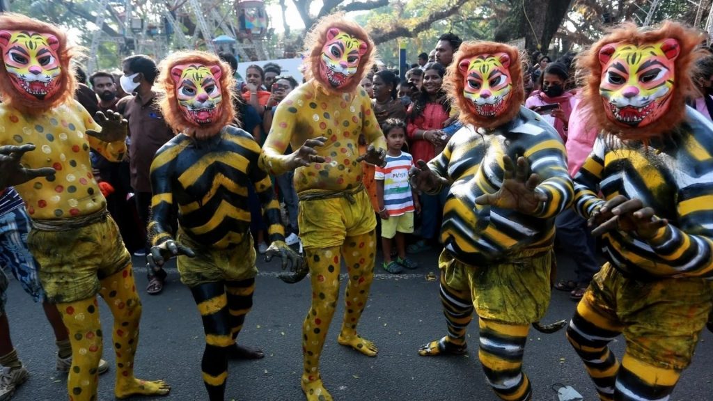 cochin-carnival-pulikali
