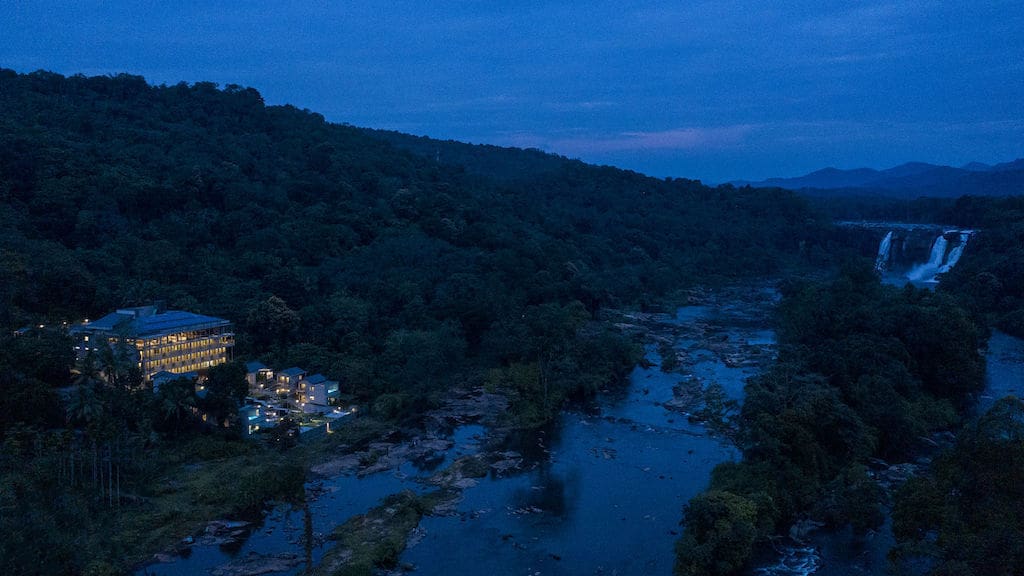 Niraamaya Retreats Samroha Resort Athirappilly