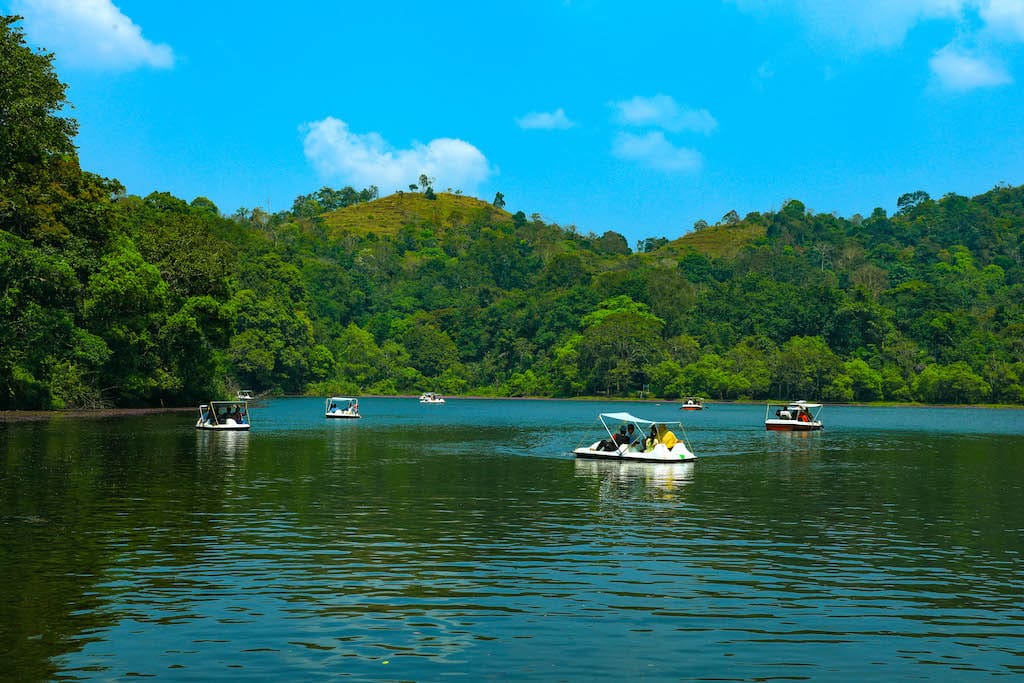 Pookode Lake Wayanad