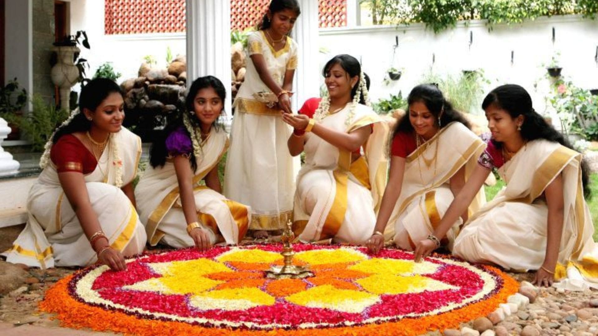 kerala-onam-pookalam
