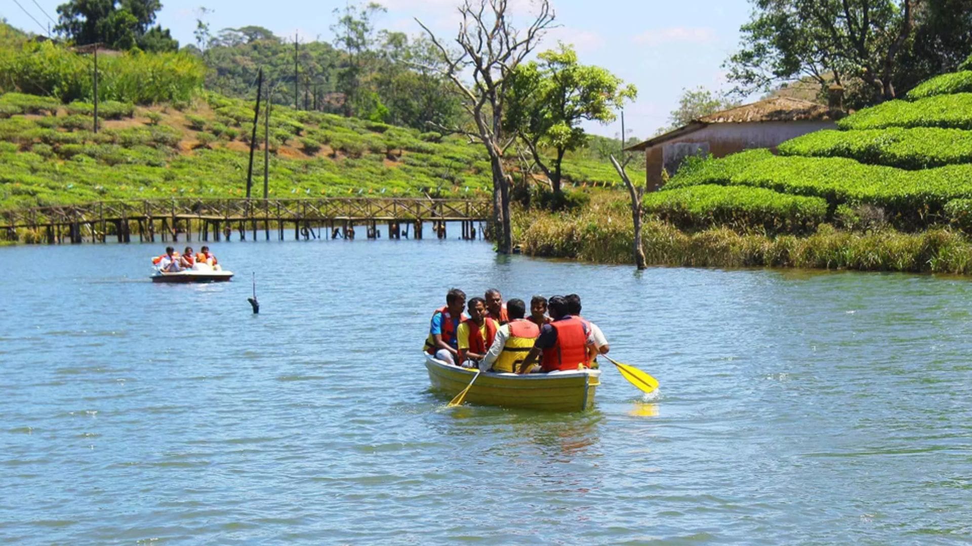 lake-view-boating
