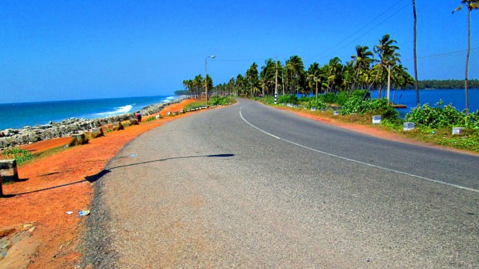 kochi-to-varkala-road