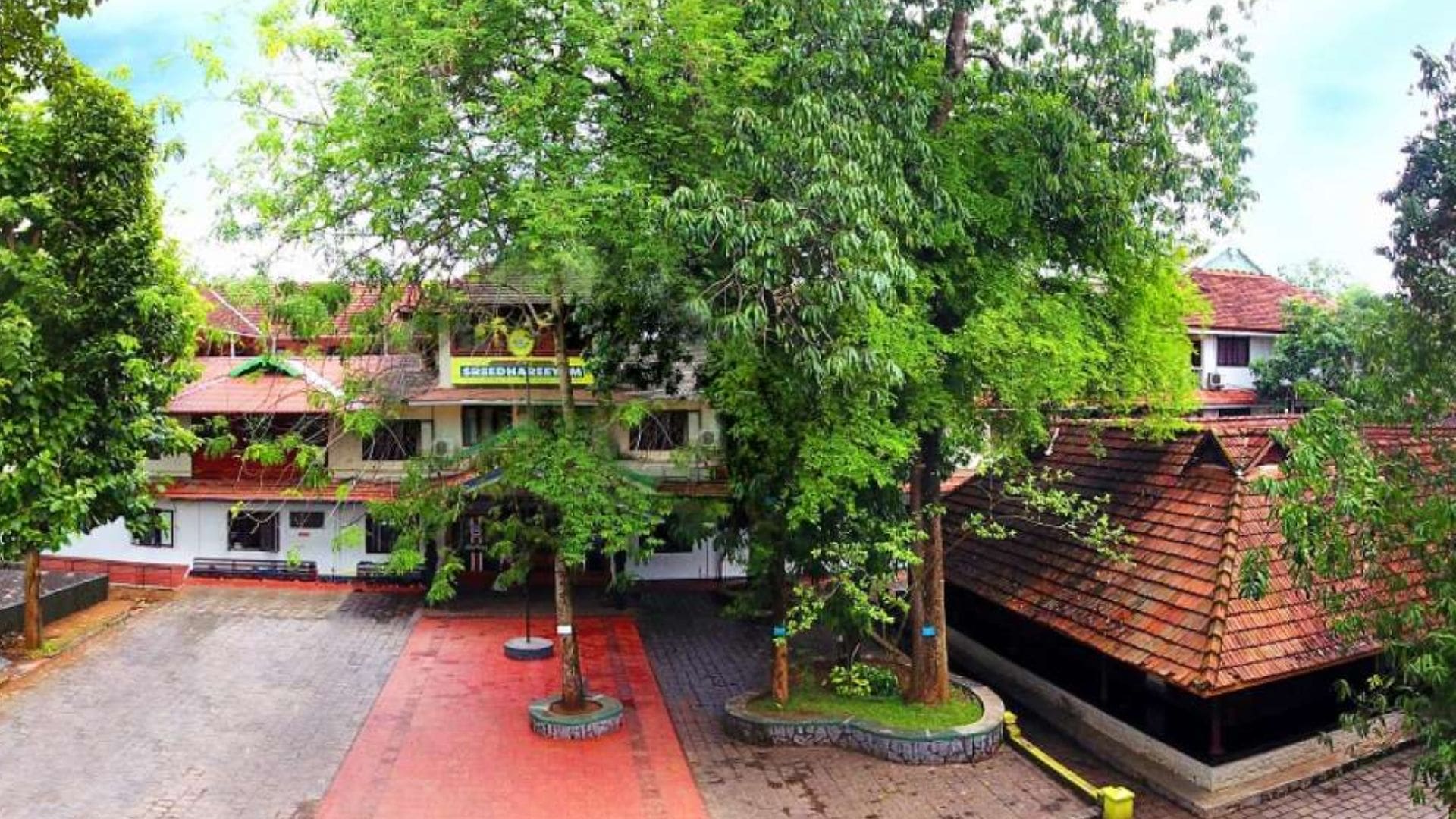 sreedhareeyam-ayurvedic-eye-hospital-research-centre