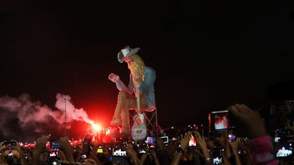 santa-burning-fort-koch